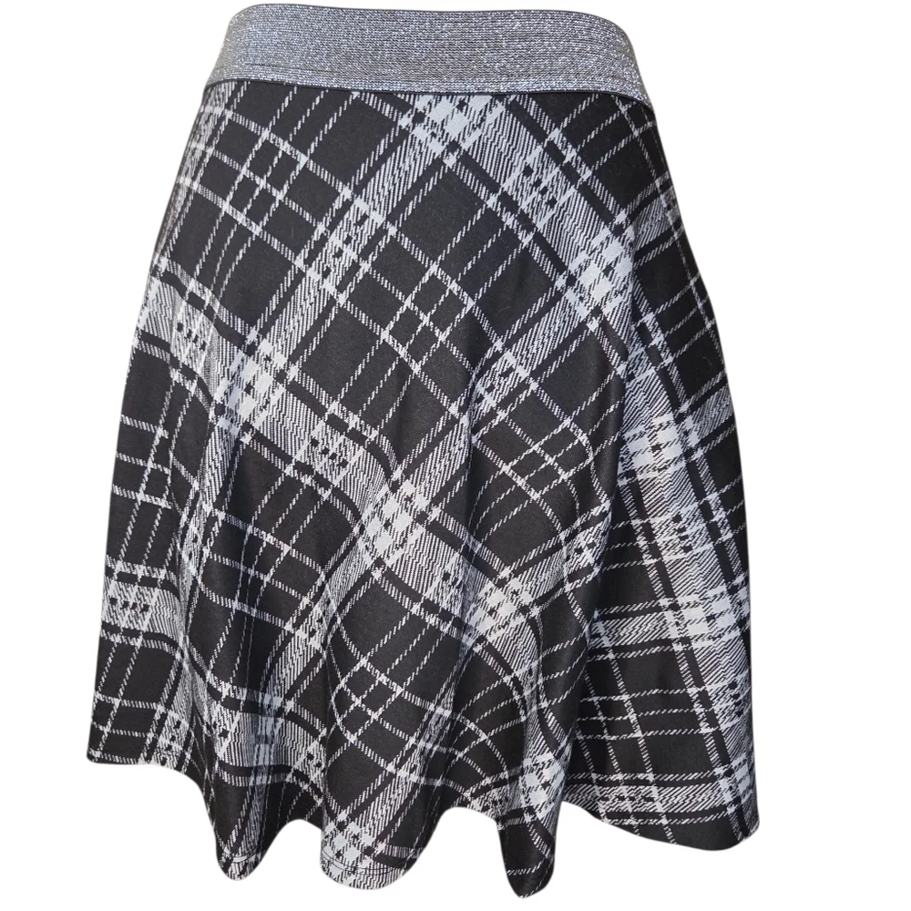 Zunie Size 14 Preppy Black White Plaid Mini Skirt Silver Waistband NWT Academia